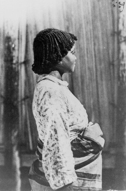 Antambahoaka people